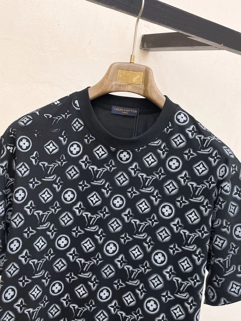Louis Vuitton T-Shirts Attractive 135357