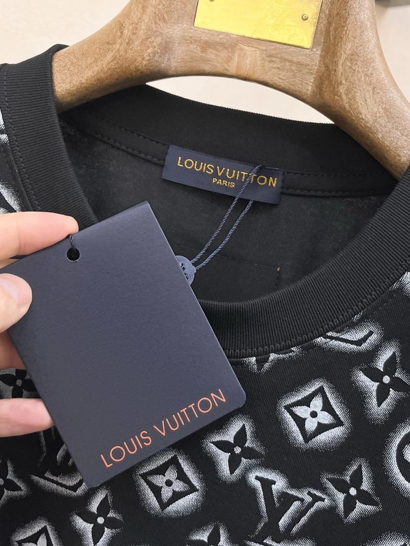 Louis Vuitton T-Shirts Attractive 135357