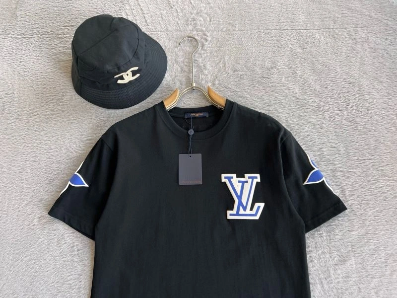 OnTrend Louis Vuitton T-Shirts 135356