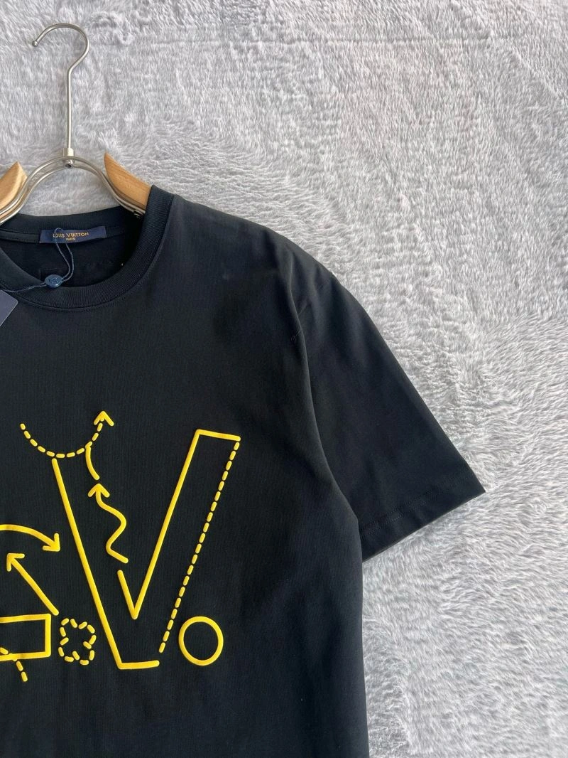 Soft Louis Vuitton T-Shirts 135355
