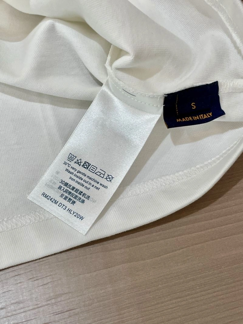 RelaxedFit Louis Vuitton T-Shirts 135387