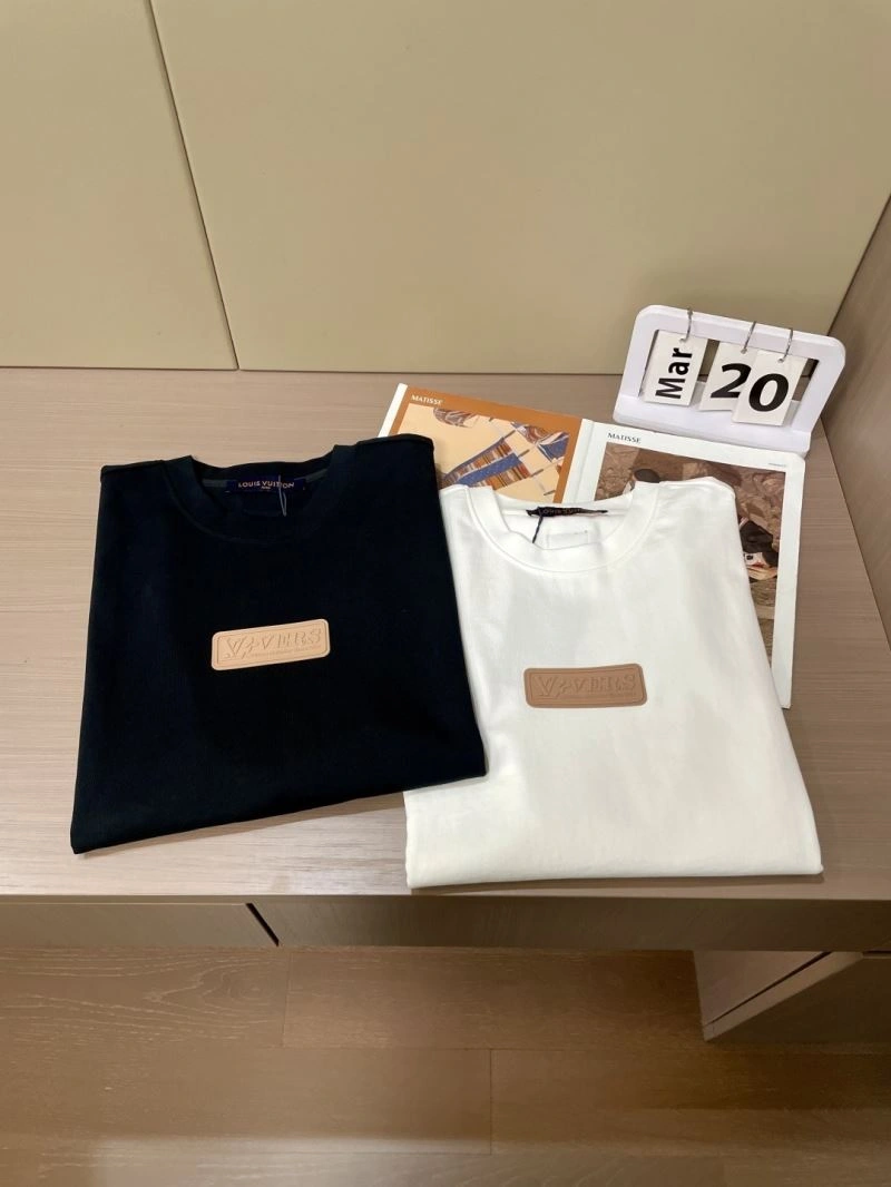 RelaxedFit Louis Vuitton T-Shirts 135387