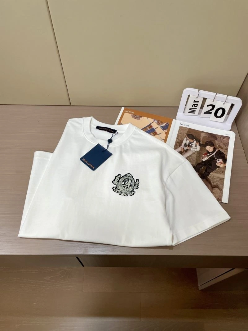 Louis Vuitton T-Shirts UrbanStyle 135347