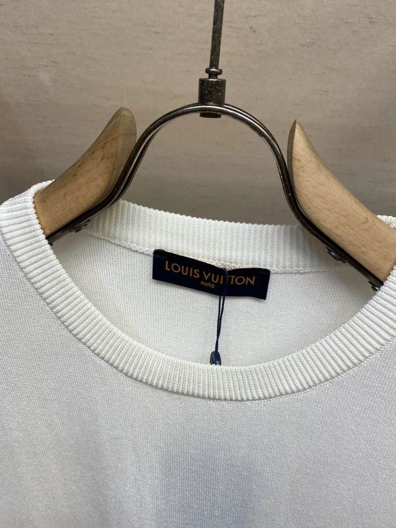 OnTrend Louis Vuitton T-Shirts 135348