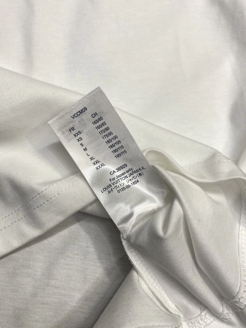 Lightweight Louis Vuitton T-Shirts 135345
