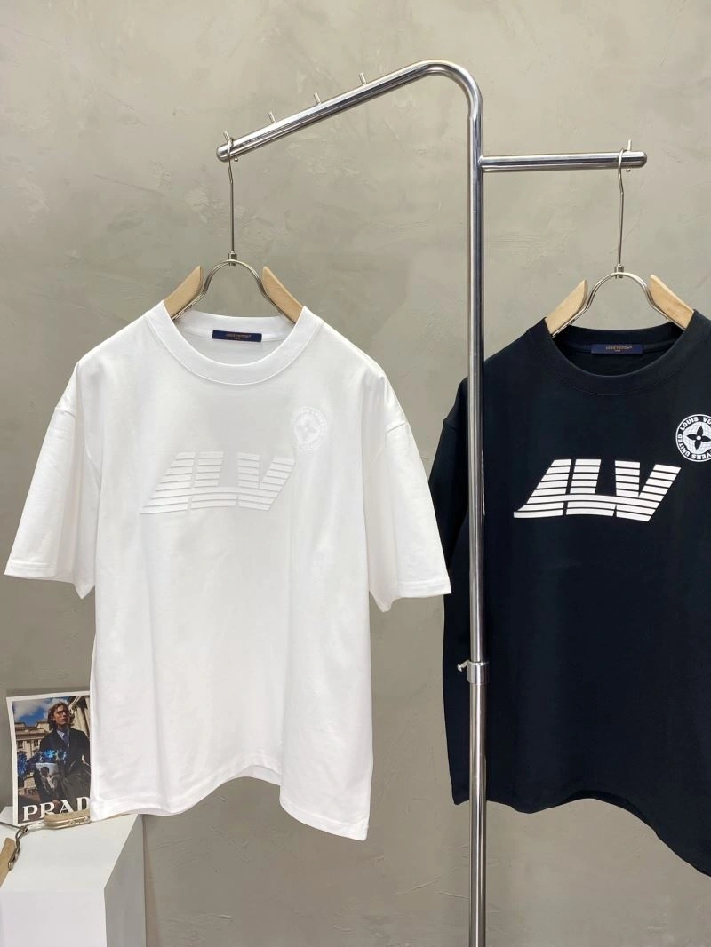 Louis Vuitton T-Shirts Breathable 135331