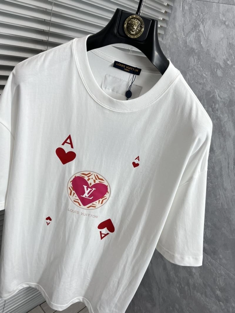 Contemporary Louis Vuitton T-Shirts 135329