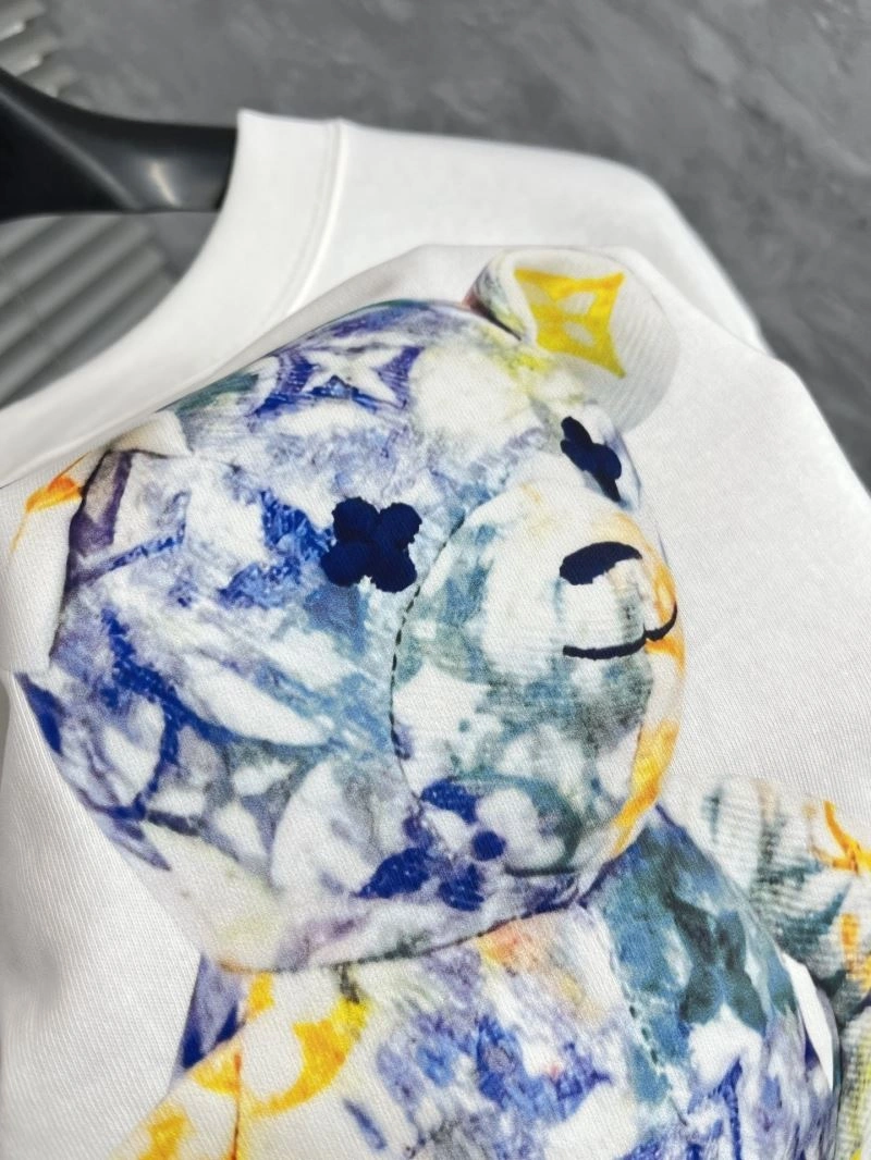 Louis Vuitton T-Shirts Contemporary 135322