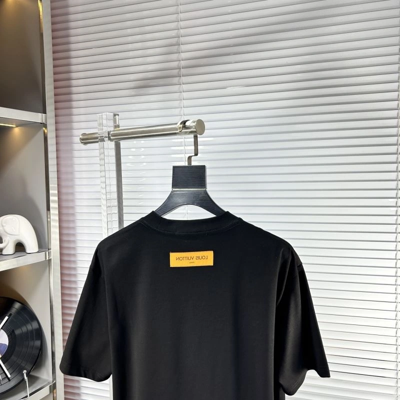 Louis Vuitton T-Shirts Bold 135336