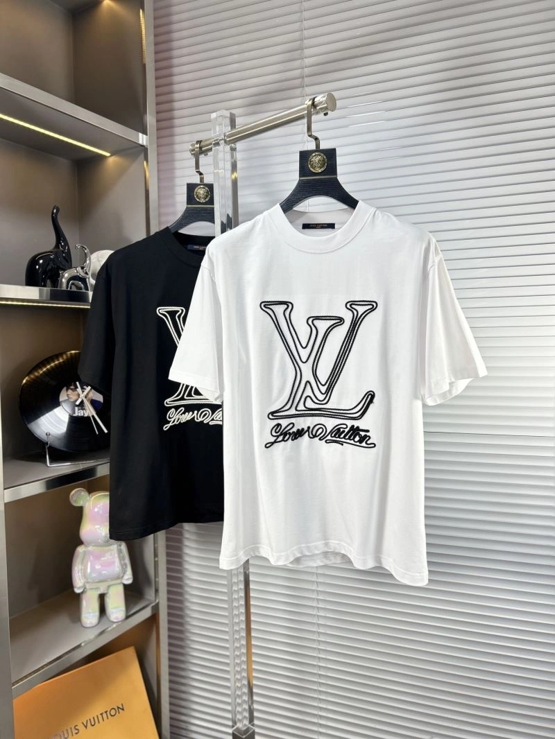 Louis Vuitton T-Shirts Bold 135336