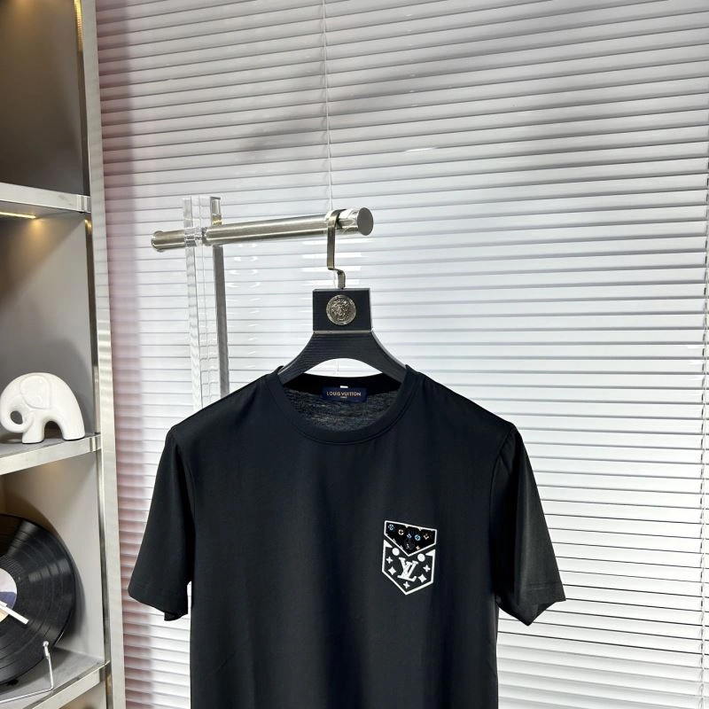 SmartChoice Louis Vuitton T-Shirts 135333