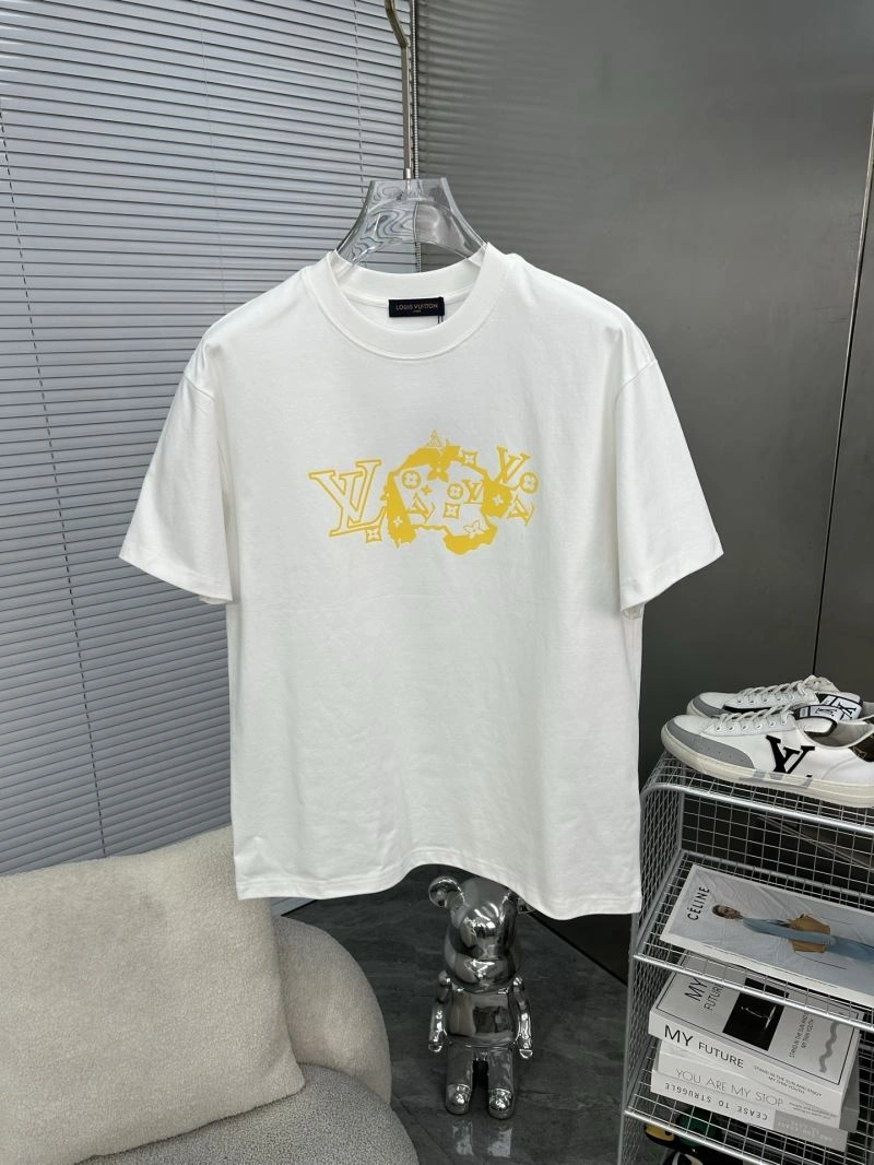 Packable Louis Vuitton T-Shirts 135342