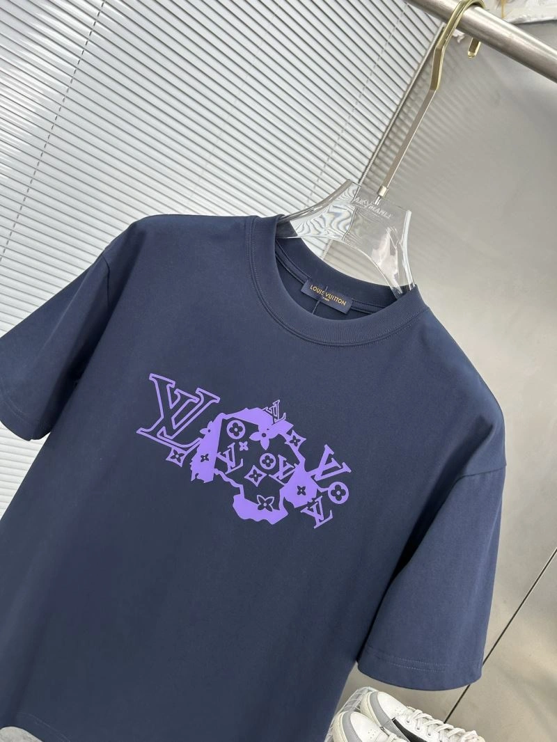 Packable Louis Vuitton T-Shirts 135342