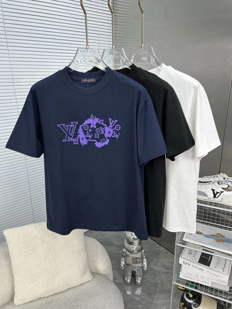 Packable Louis Vuitton T-Shirts 135342