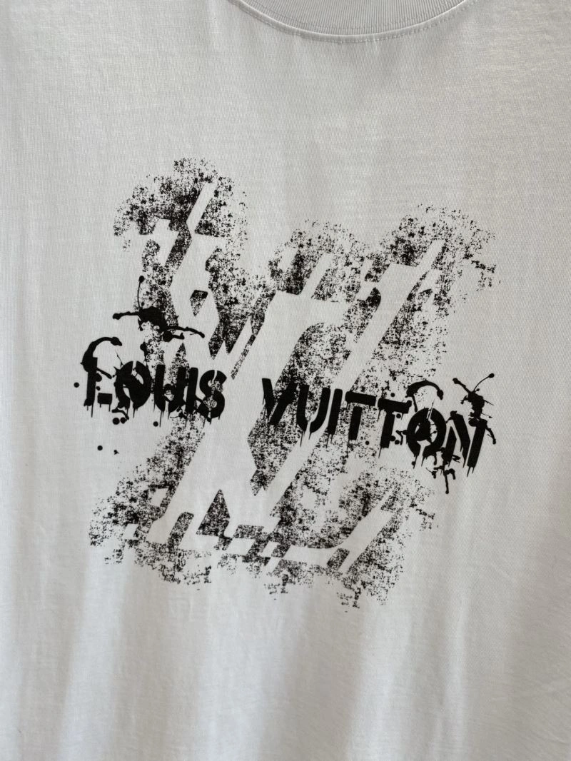 SmoothTexture Louis Vuitton T-Shirts 135315