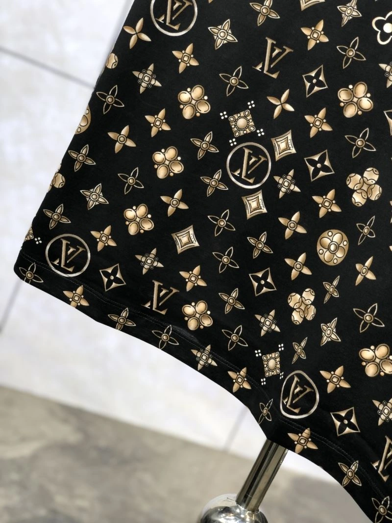 Louis Vuitton T-Shirts AllSeason 135317