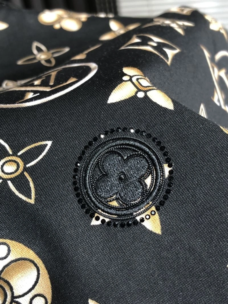 Louis Vuitton T-Shirts AllSeason 135317