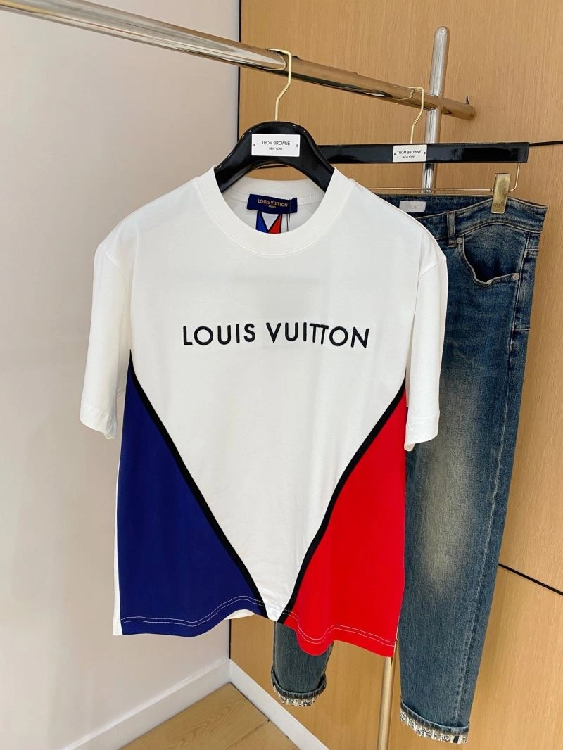 Breathable Louis Vuitton T-Shirts 135316