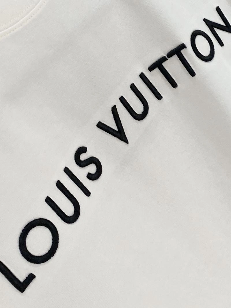 Breathable Louis Vuitton T-Shirts 135316