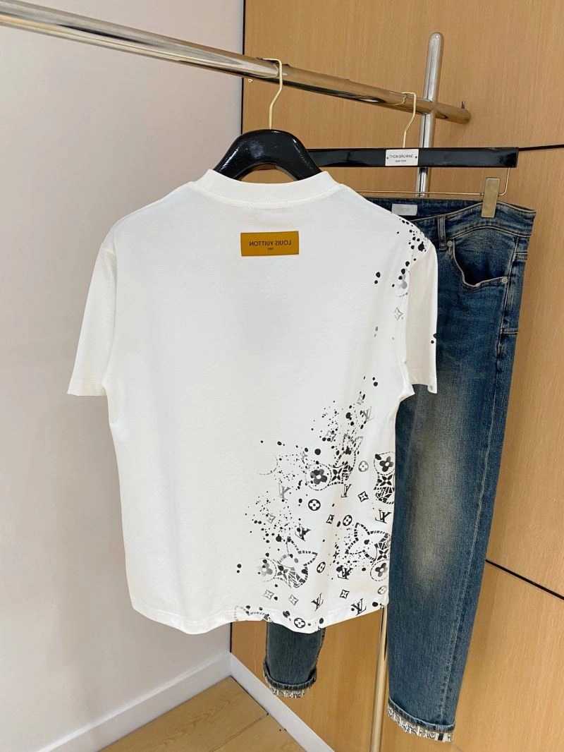 Louis Vuitton T-Shirts Elegant 135318