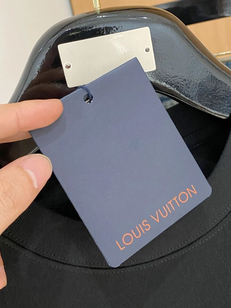 Louis Vuitton T-Shirts EasyMatch 135312