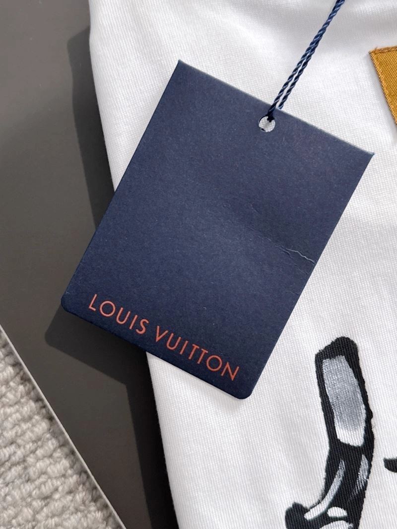 Louis Vuitton T-Shirts Fashionable 135314