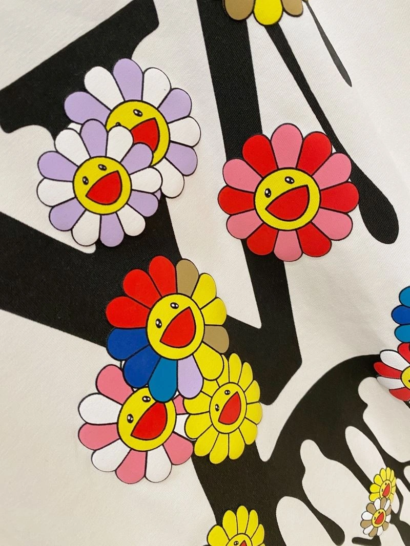 Seasonal Louis Vuitton T-Shirts 135311