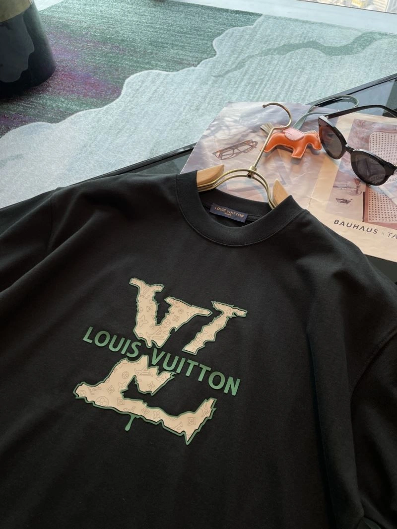 Louis Vuitton T-Shirts MultiPurpose 135309