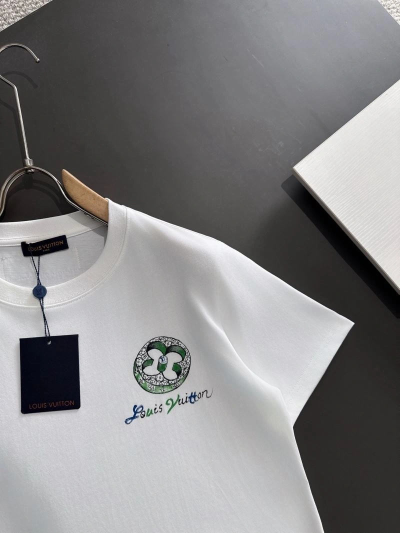 Resilient Louis Vuitton T-Shirts 135305