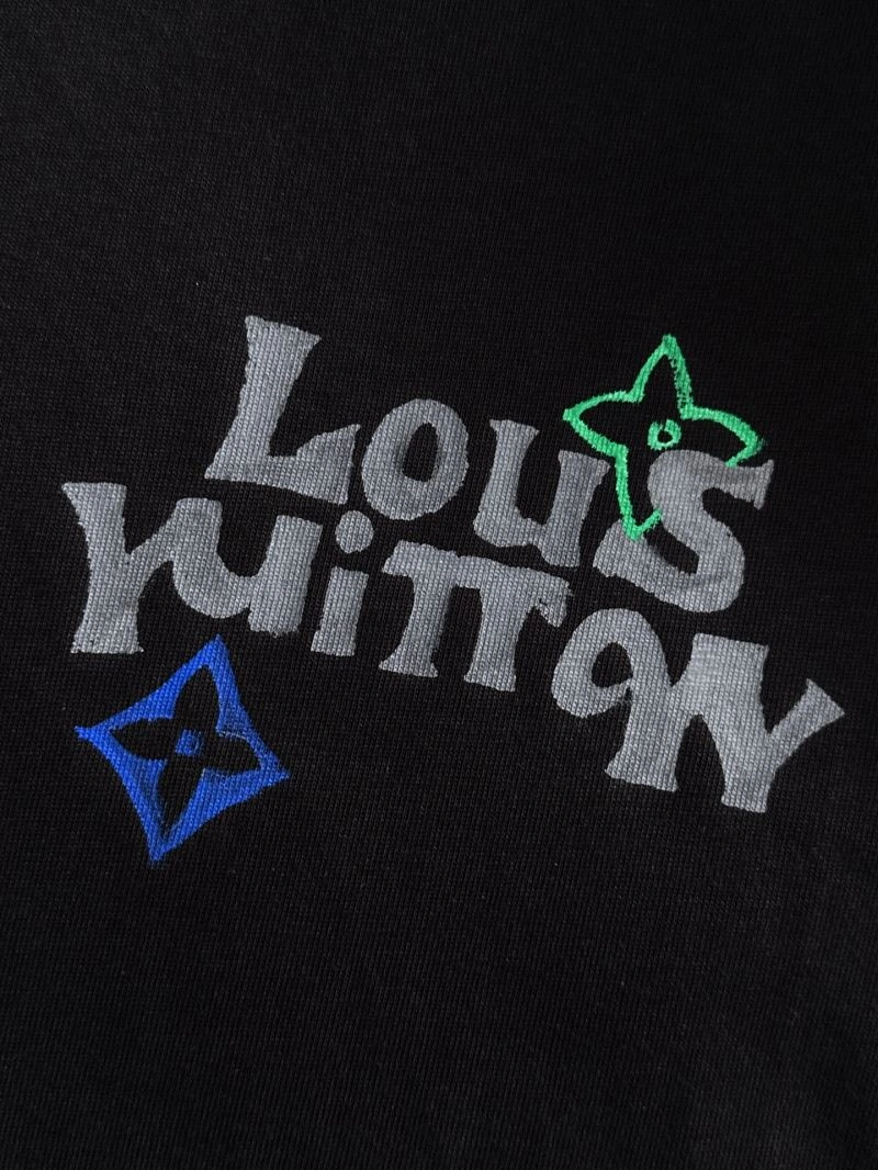 Fashionable Louis Vuitton T-Shirts 135304
