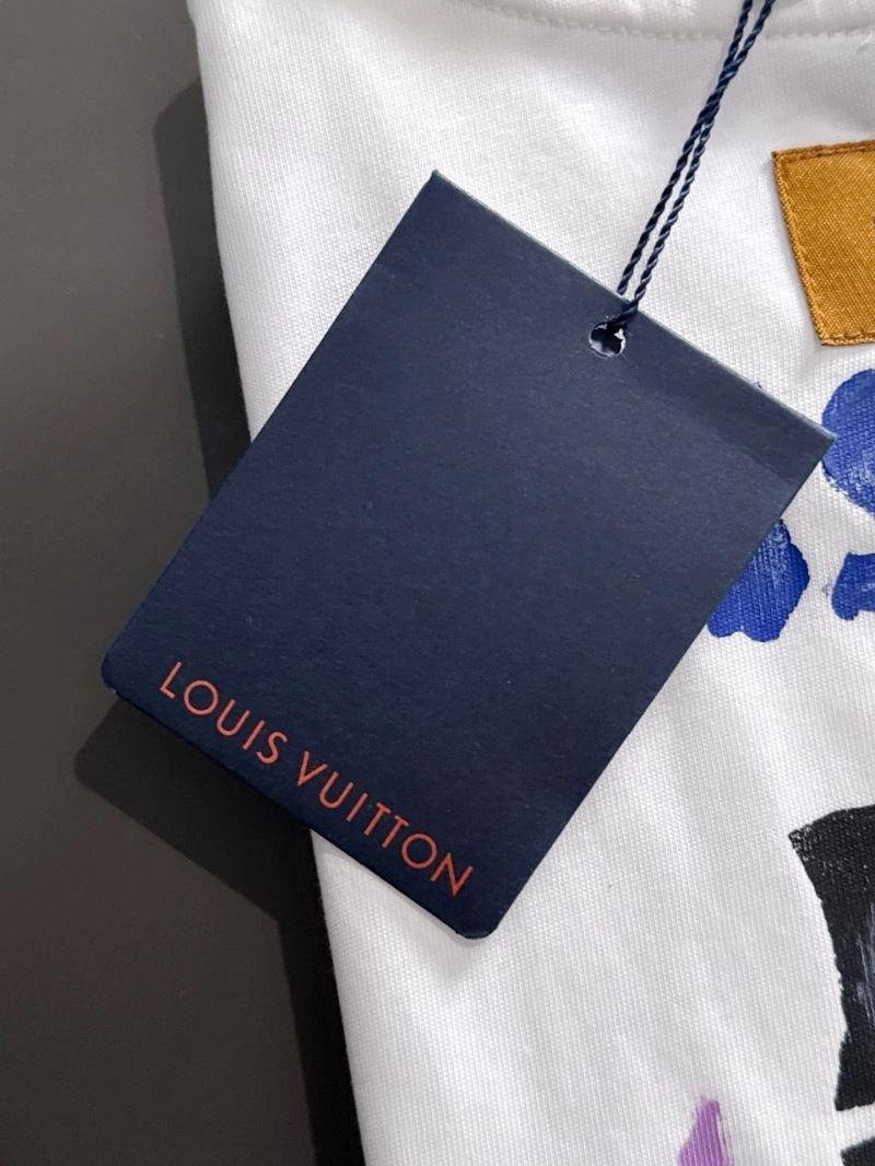 Louis Vuitton T-Shirts GoAnywhere 135302