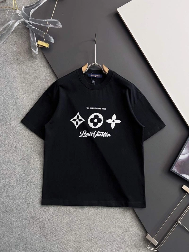 Louis Vuitton T-Shirts WellDesigned 135287