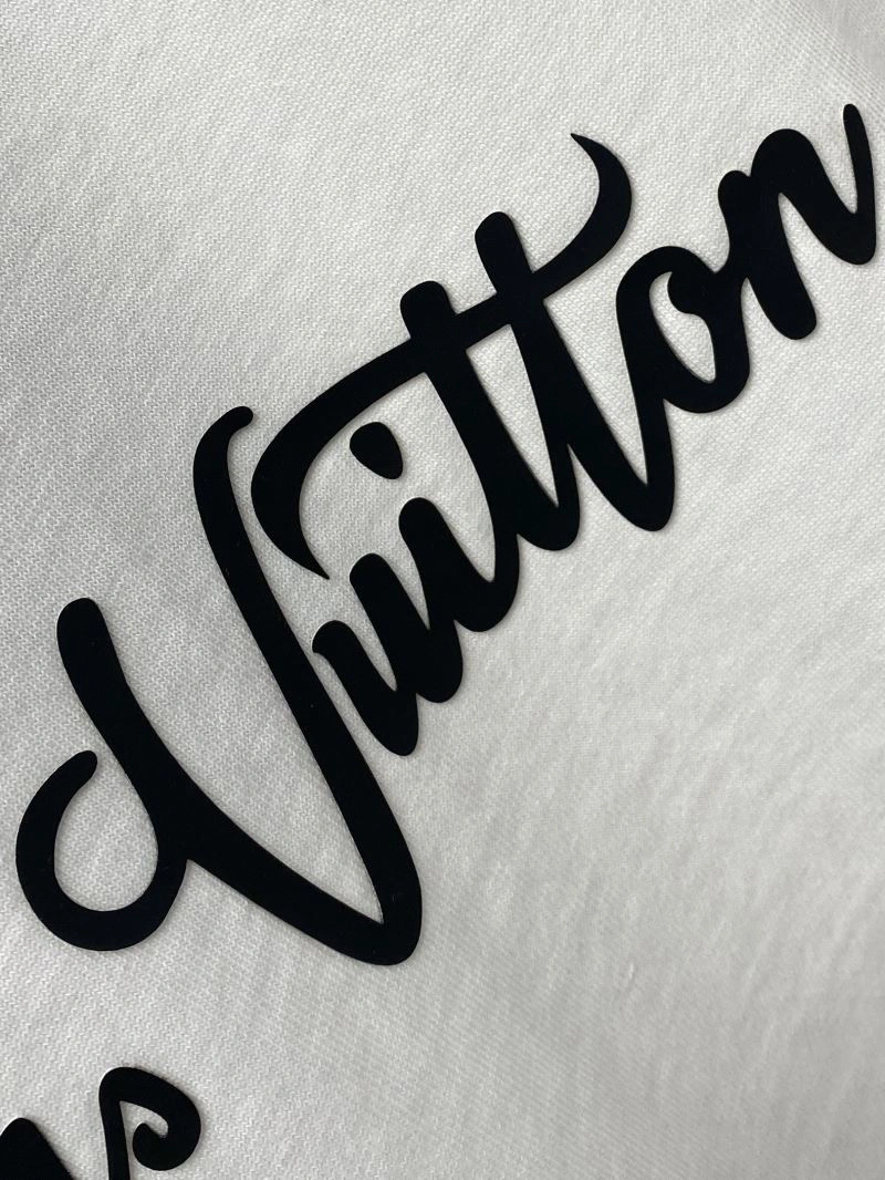 Trendy Louis Vuitton T-Shirts 135298
