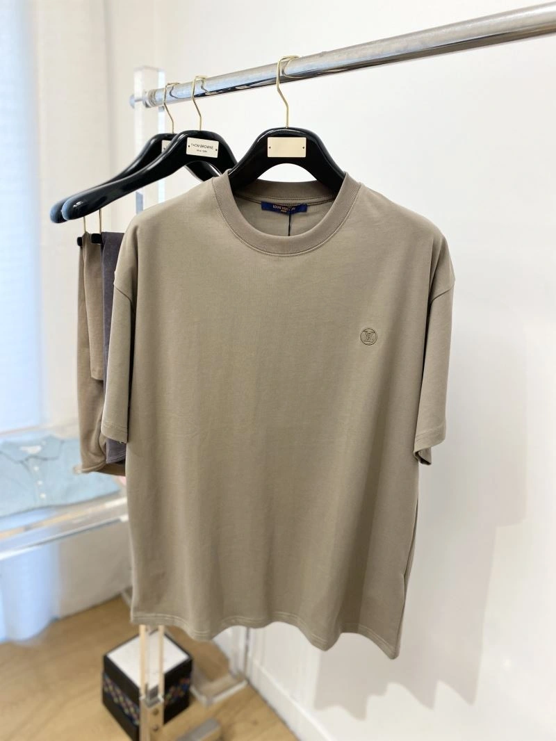 Louis Vuitton T-Shirts FashionForward 135292