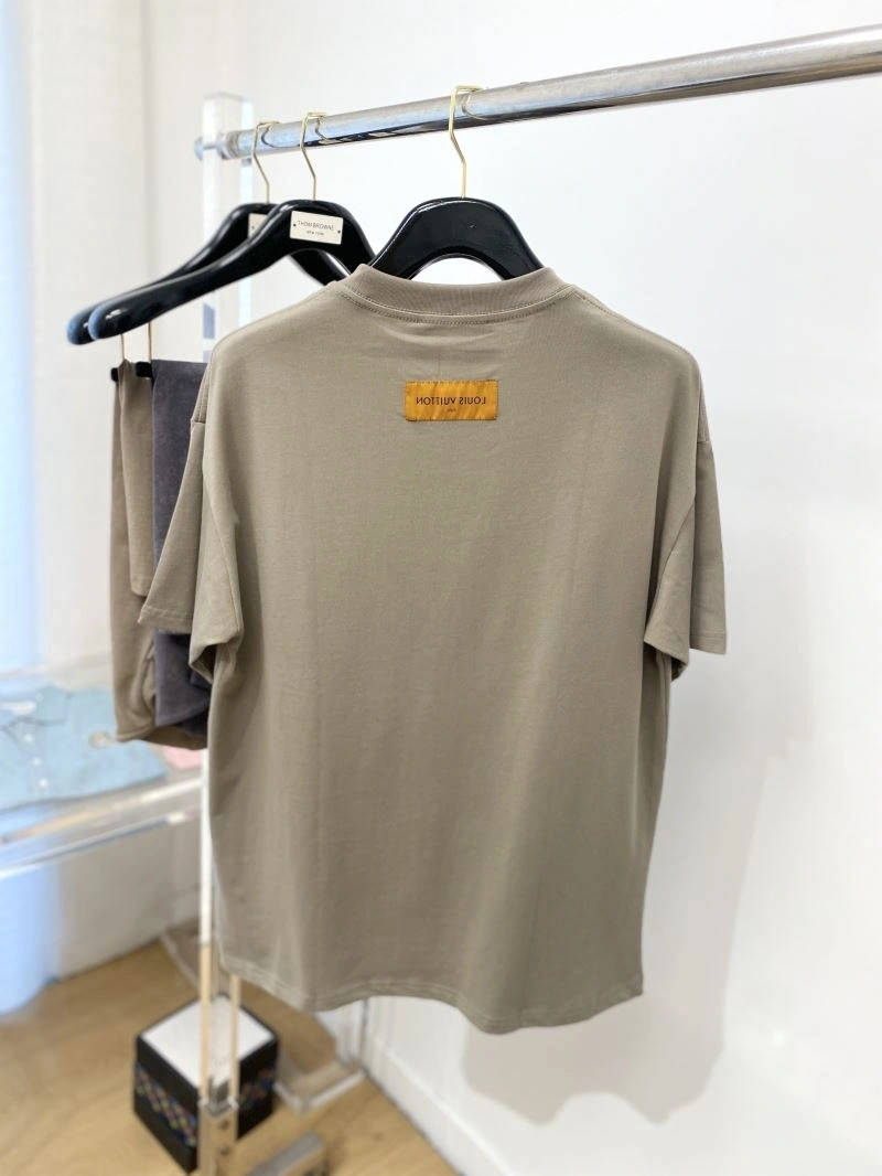 Louis Vuitton T-Shirts FashionForward 135292