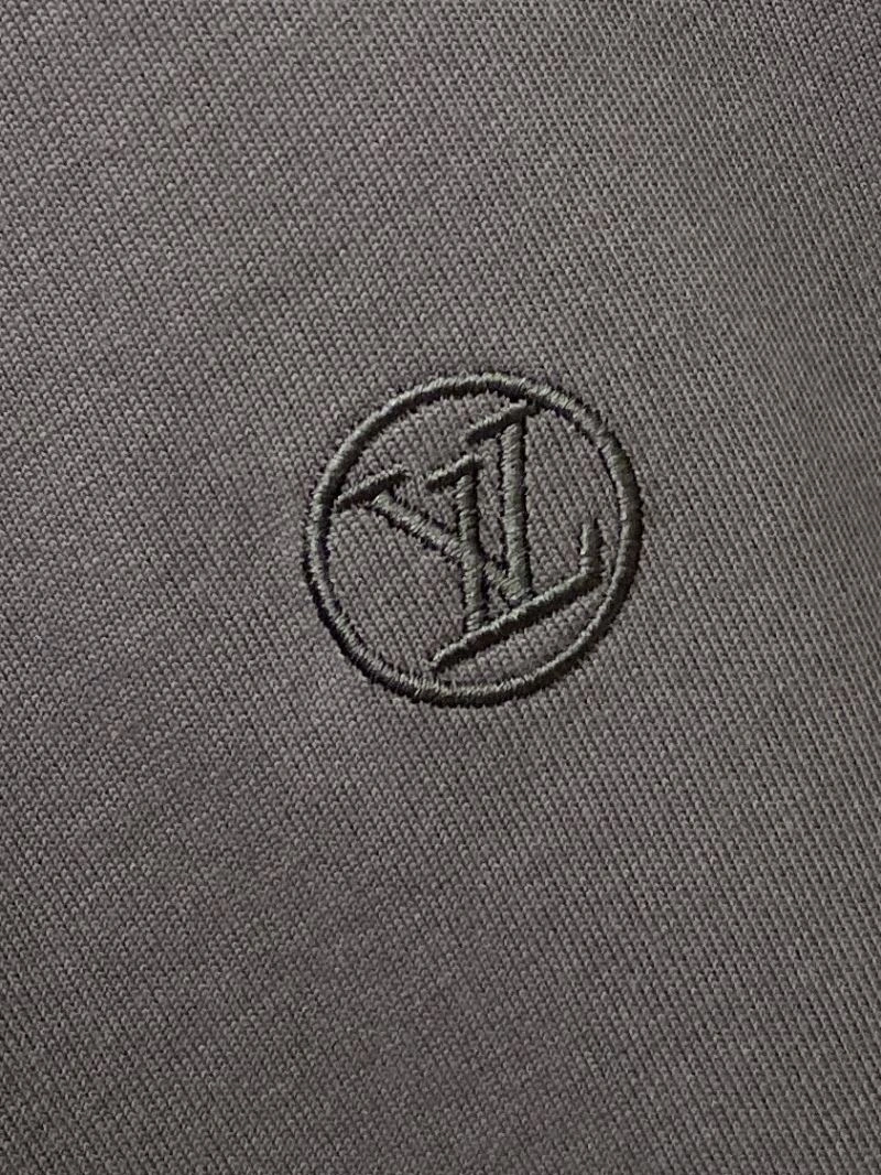 Louis Vuitton T-Shirts Versatile 135281