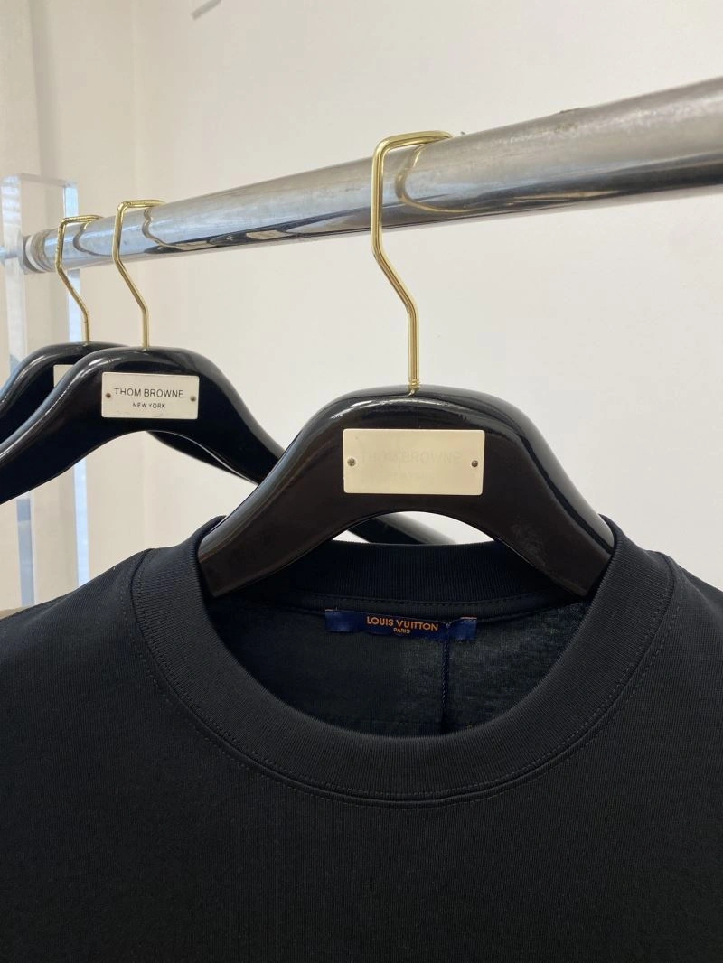 Louis Vuitton T-Shirts GoAnywhere 135280