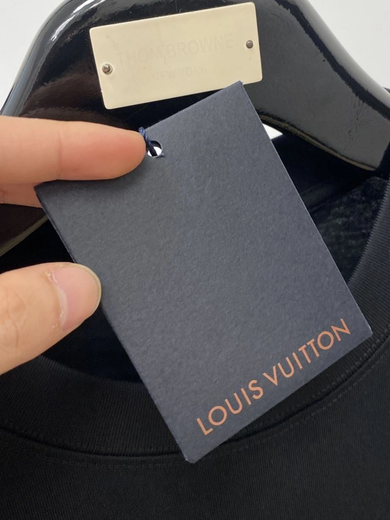 Louis Vuitton T-Shirts GoAnywhere 135280