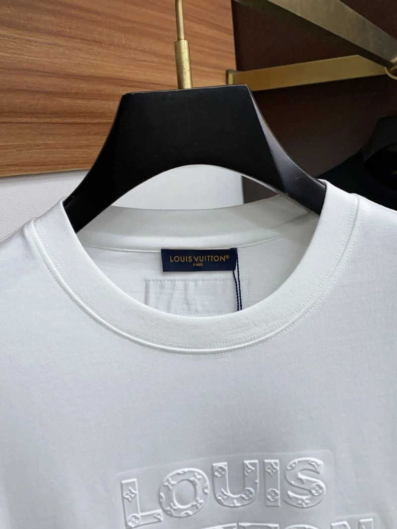 WeatherProof Louis Vuitton T-Shirts 135286