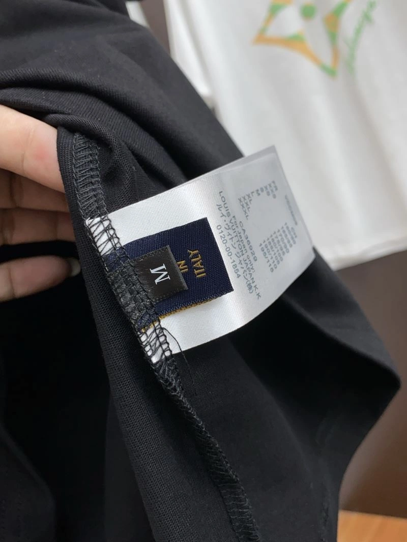 Louis Vuitton T-Shirts Flexible 135297