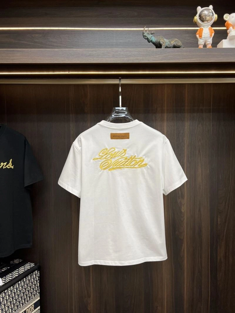 Louis Vuitton T-Shirts Snug 135278