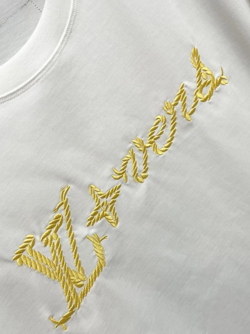 Louis Vuitton T-Shirts Snug 135278