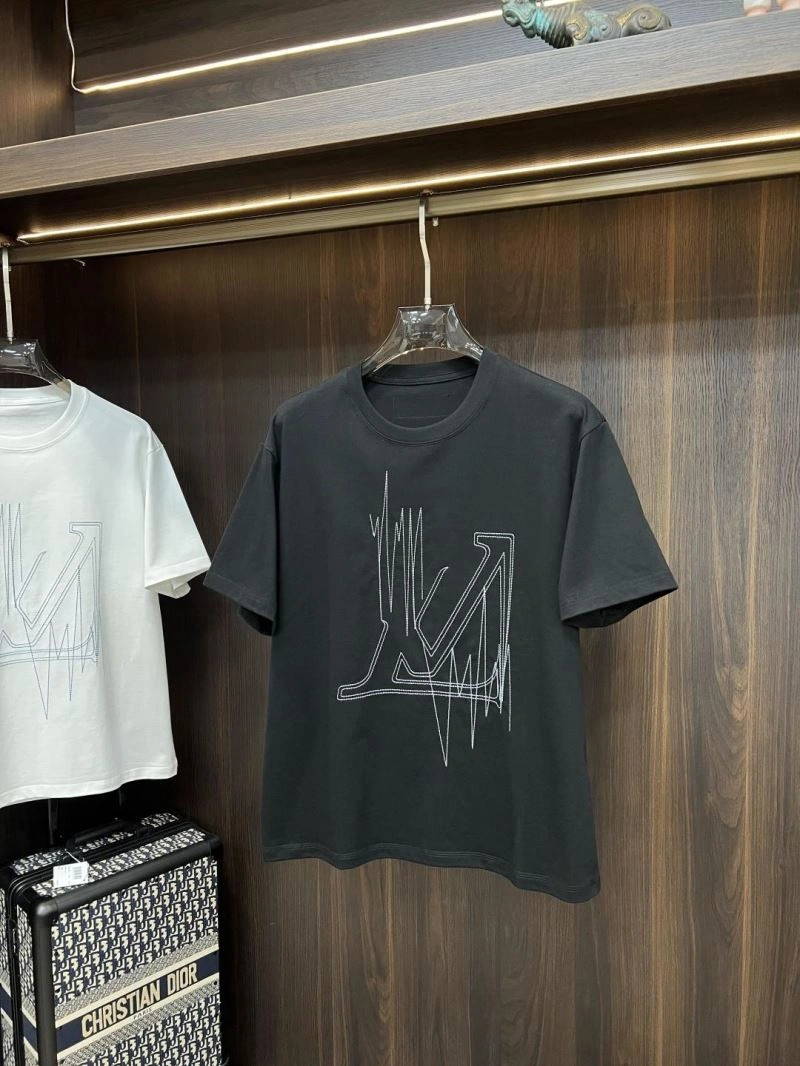 Unisex Louis Vuitton T-Shirts 135290