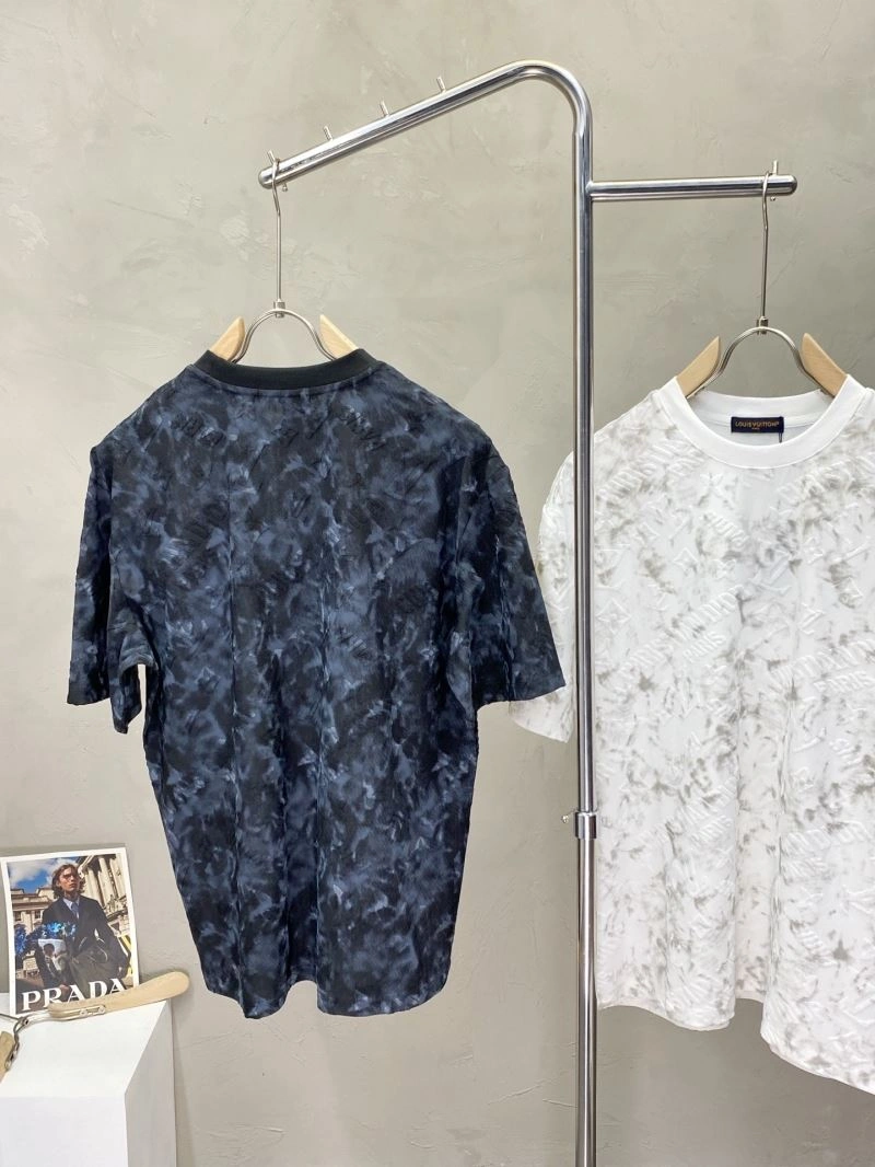 Louis Vuitton T-Shirts Casual 135300