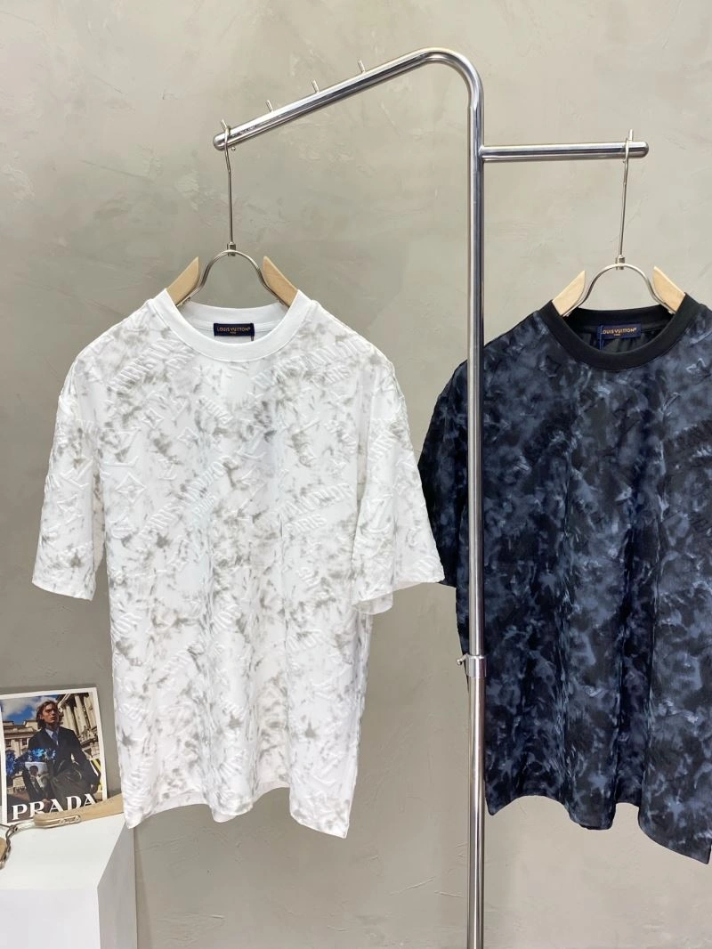 Louis Vuitton T-Shirts Casual 135300