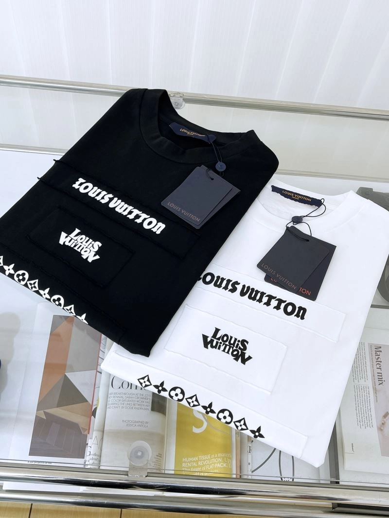 Louis Vuitton T-Shirts Sleek 135289