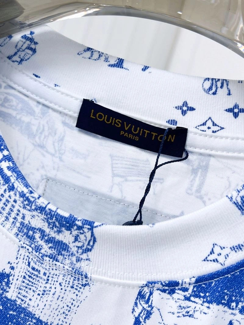 UrbanChic Louis Vuitton T-Shirts 135293