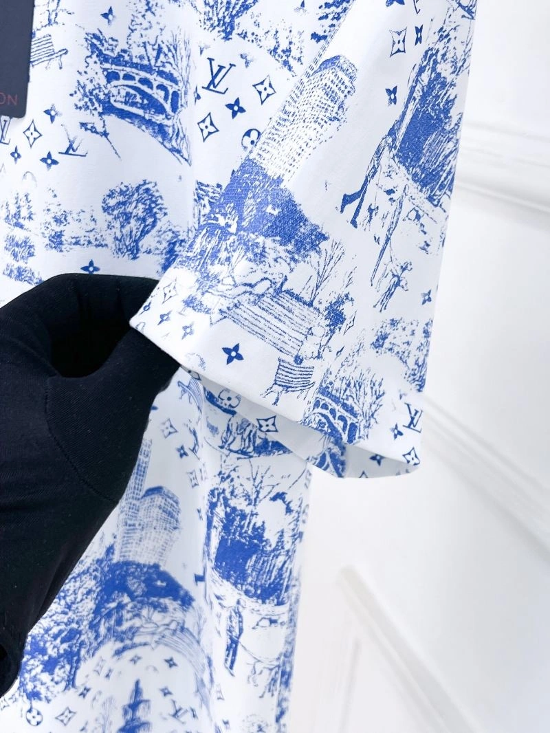UrbanChic Louis Vuitton T-Shirts 135293