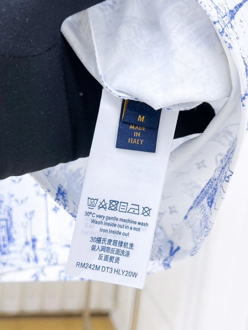 UrbanChic Louis Vuitton T-Shirts 135293