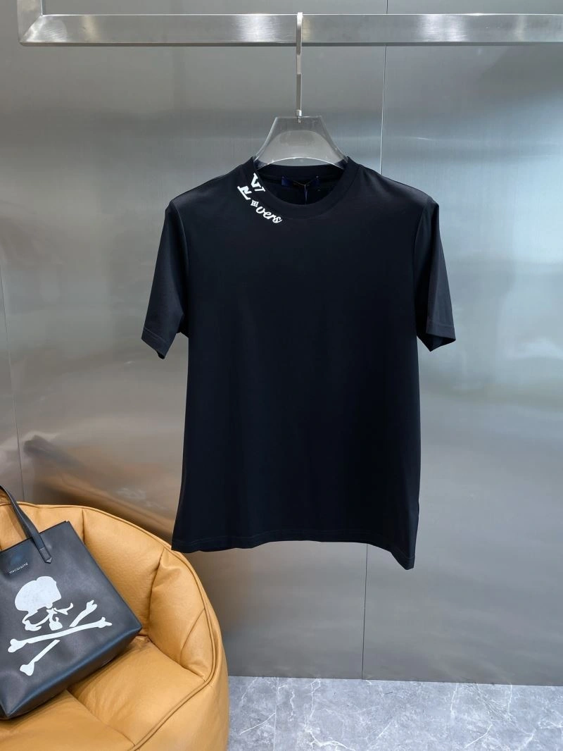 Modern Louis Vuitton T-Shirts 135276